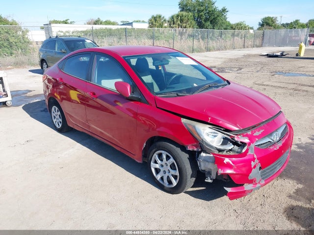 HYUNDAI ACCENT GLS - 1