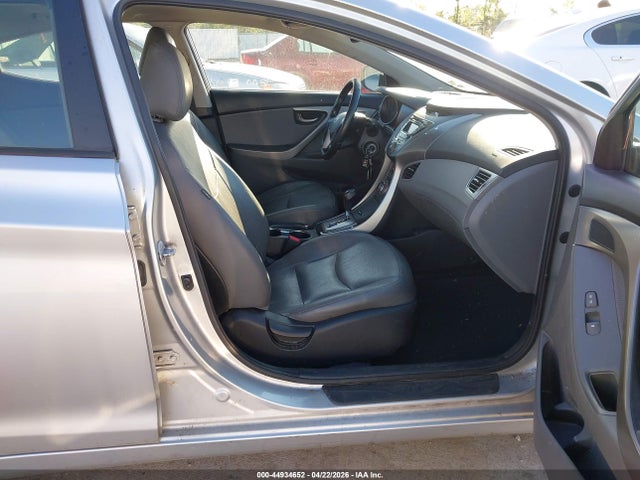 HYUNDAI ELANTRA LIMITED - 5