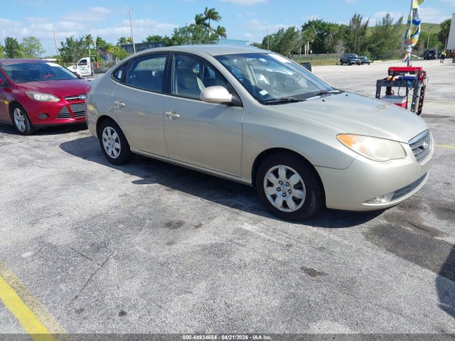 HYUNDAI ELANTRA GLS - 1