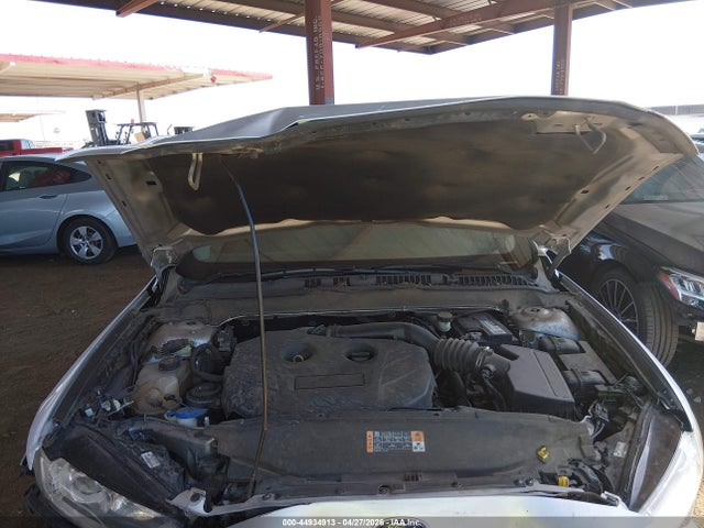 FORD FUSION SE - 10