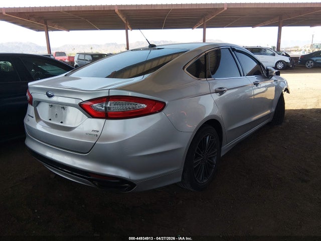 FORD FUSION SE - 4