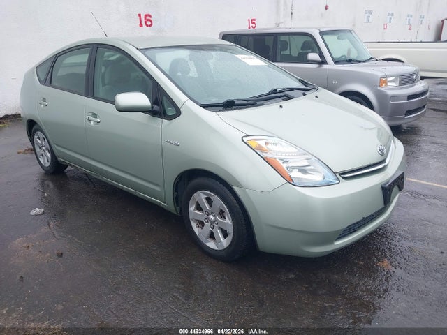 TOYOTA PRIUS - 1