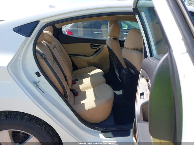 HYUNDAI ELANTRA GLS - 8