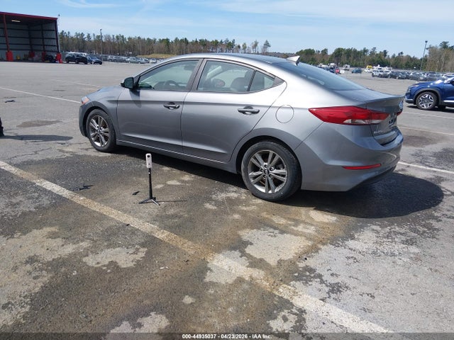 HYUNDAI ELANTRA SEL - 3