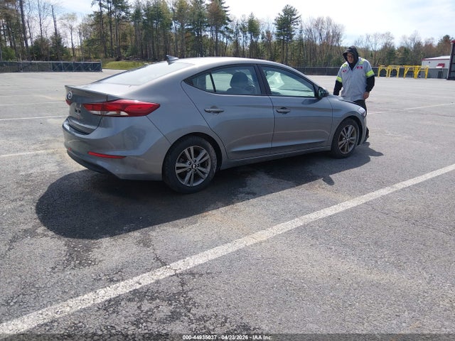 HYUNDAI ELANTRA SEL - 4