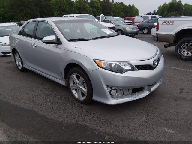 2012 TOYOTA CAMRY SE