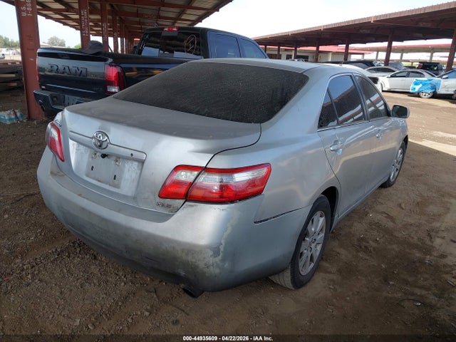 TOYOTA CAMRY - 4