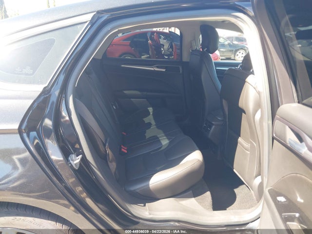 FORD FUSION ENERGI TITANIUM - 8