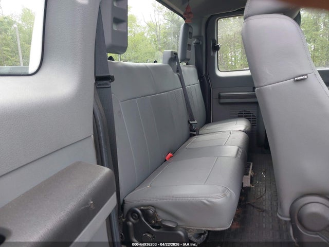 FORD F-250 XL - 8