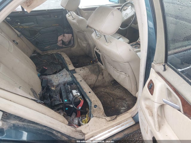 MERCEDES-BENZ E-CLASS - 8