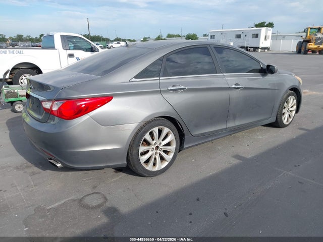 HYUNDAI SONATA SE - 4