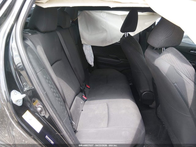 2018 TOYOTA C-HR XLE 8