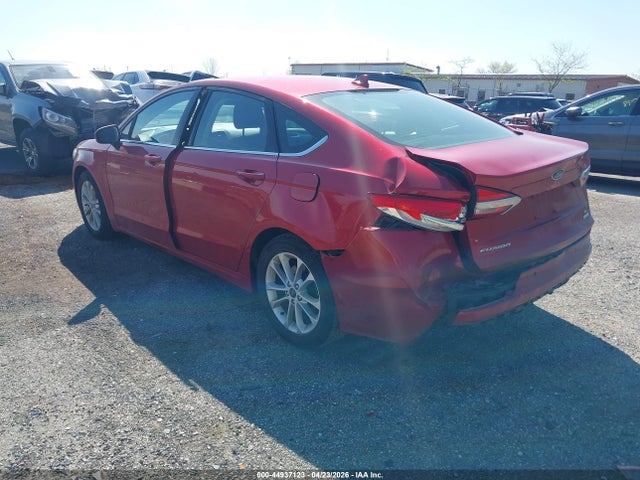 FORD FUSION SE - 3