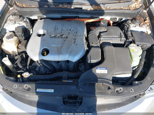 HYUNDAI SONATA HYBRID - 10