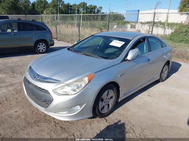 HYUNDAI SONATA HYBRID - 2