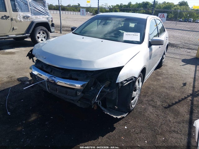 FORD FUSION SE - 2