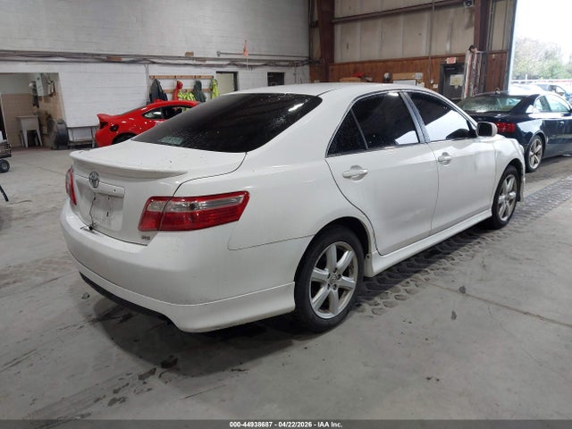 TOYOTA CAMRY - 4