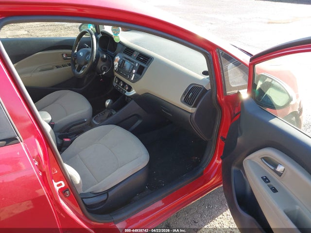 KIA RIO EX - 5
