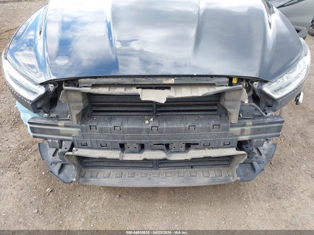 FORD FUSION SE - 6