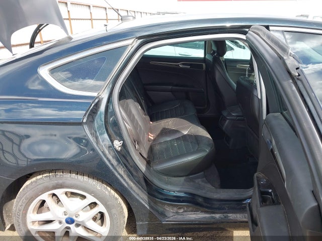 FORD FUSION SE - 8