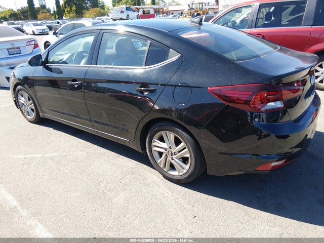 HYUNDAI ELANTRA VALUE EDITION - 3