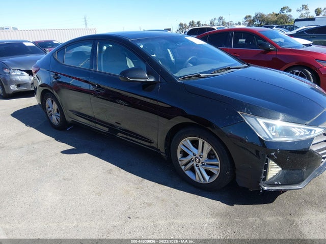 HYUNDAI ELANTRA VALUE EDITION - 6