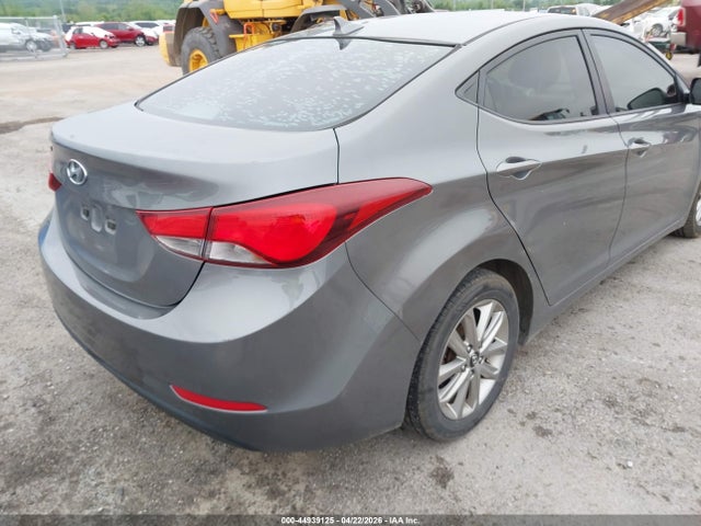 HYUNDAI ELANTRA SE - 6