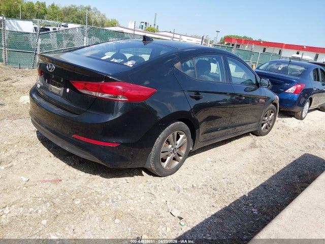 HYUNDAI ELANTRA SEL - 4