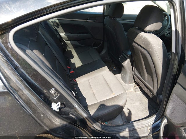 HYUNDAI ELANTRA SEL - 8