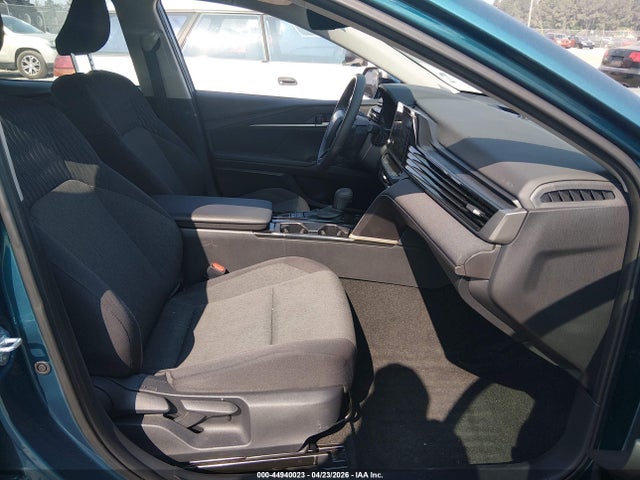 صورة 5 لـ 2025 Toyota CAMRY LE
