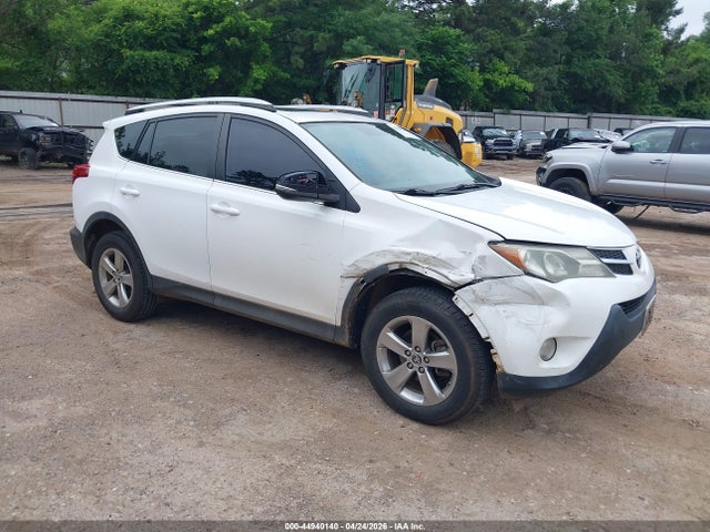 2015 TOYOTA RAV4 XLE