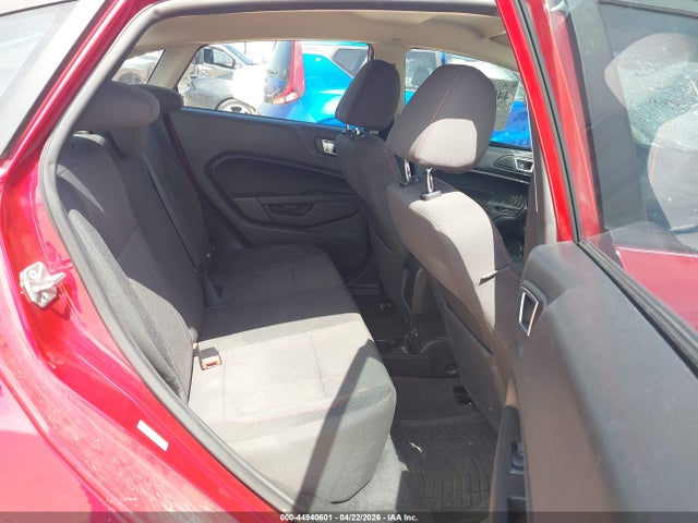FORD FIESTA SE - 8