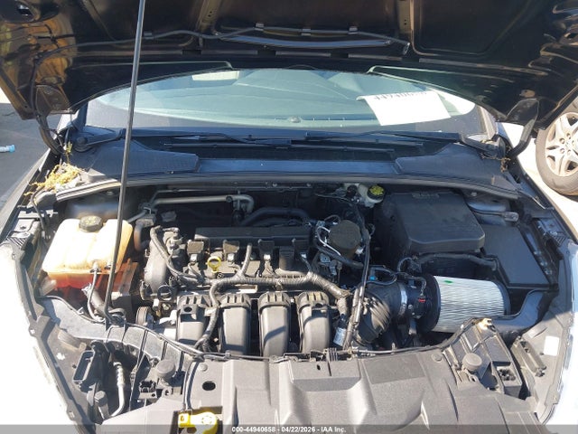 FORD FOCUS SE - 10