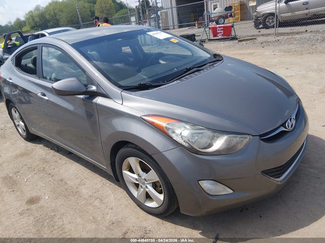 HYUNDAI ELANTRA - 1