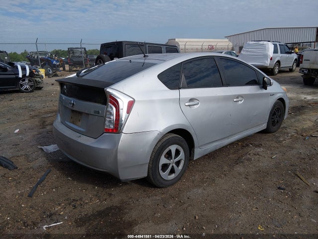 TOYOTA PRIUS - 4