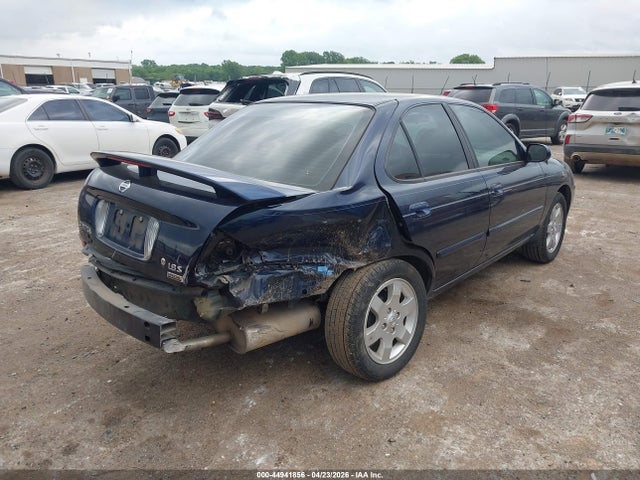 NISSAN SENTRA 1.8S - 4