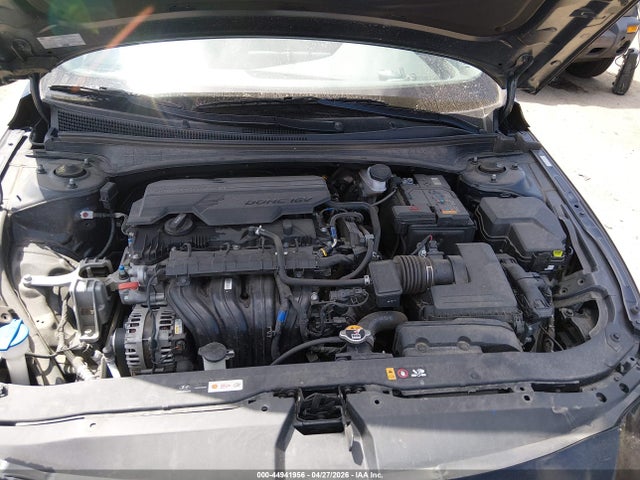 HYUNDAI ELANTRA - 10