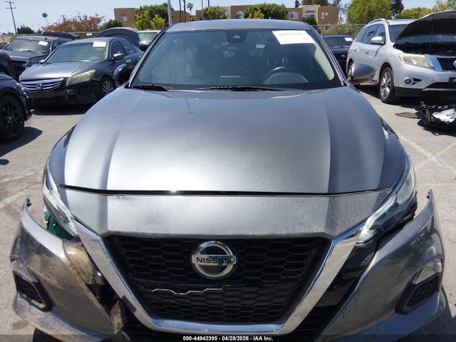 2021 NISSAN ALTIMA SV FWD 12