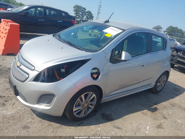 2016 Chevrolet SPARK EV 2LT — фото 2