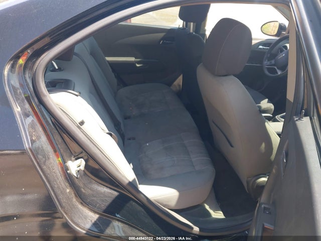 CHEVROLET SONIC 2LT - 8