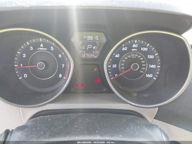 HYUNDAI ELANTRA SE - 7