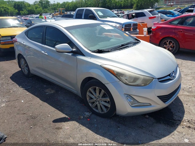 HYUNDAI ELANTRA SE - 1