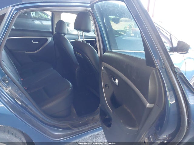 HYUNDAI ELANTRA GT - 8