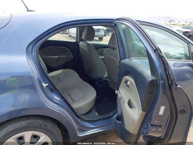 KIA RIO LX - 8