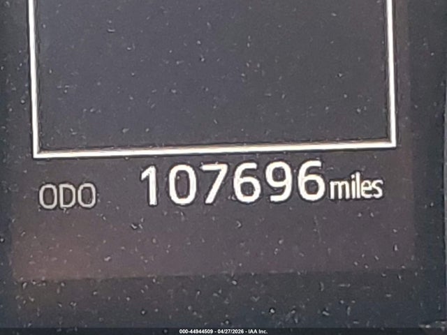 2019 TOYOTA CAMRY SE 16