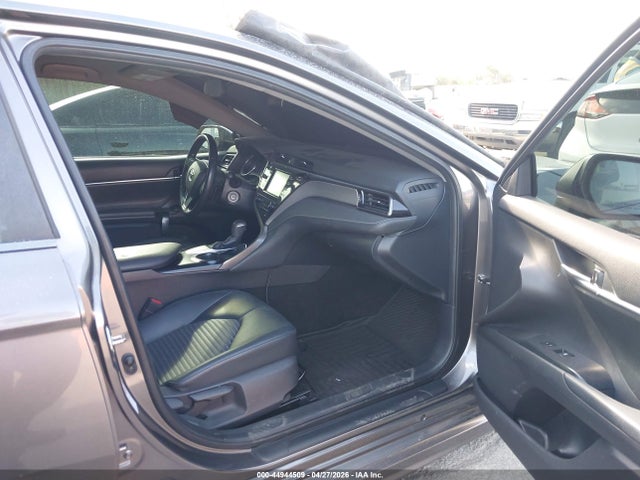 2019 TOYOTA CAMRY SE 5