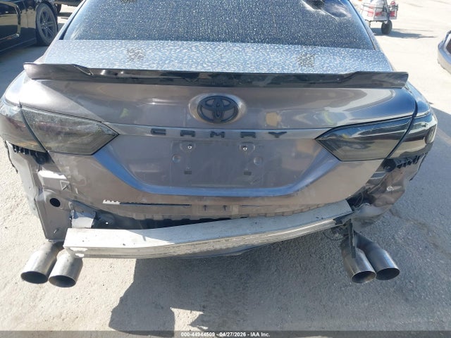 2019 TOYOTA CAMRY SE 6