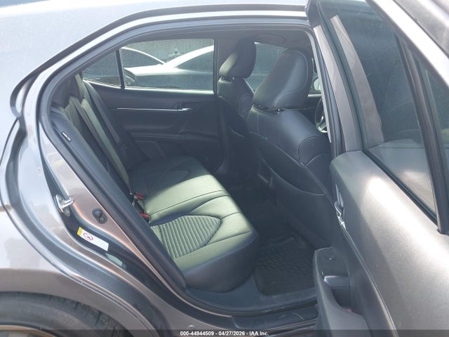 2019 TOYOTA CAMRY SE 8