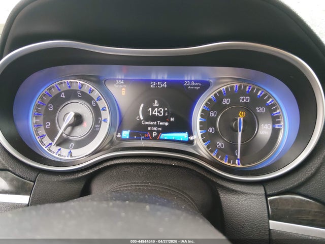 2018 Chrysler 300 LIMITED thumbnail 7