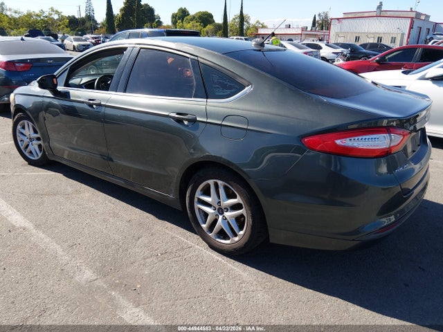 FORD FUSION SE - 3